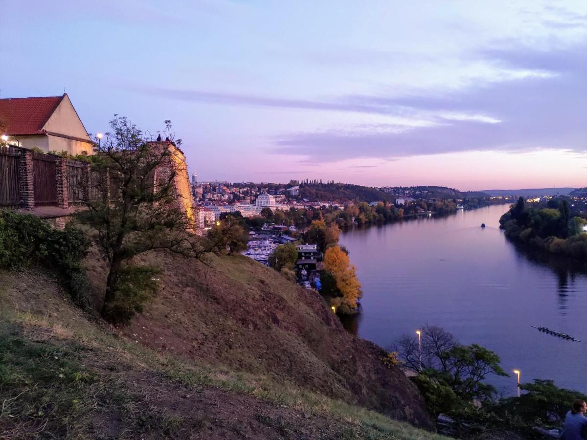 Stela'S Apartments - Vysehrad Prága Kültér fotó